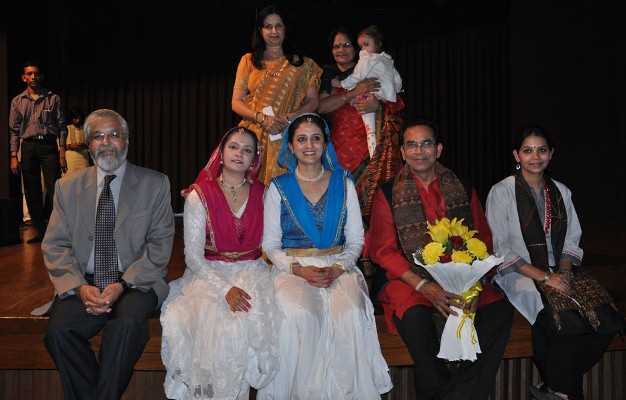 Mrs.Guru Nalini with our Honoured Guests and Performers